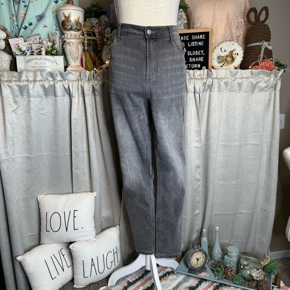 Old Navy Grey Wash Rockstar Skinny High Rise Jeans Sleek Fit Size 14 - Picture 10 of 11